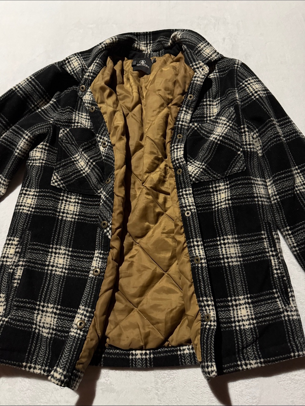 Volcano Black & Cream Plaid Snap-Front Shacket lined - Picture 3 of 8